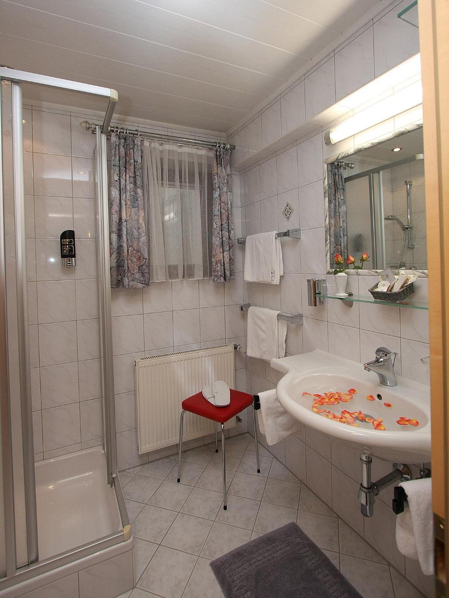 Alphotel Garni Salner Ischgl Room photo