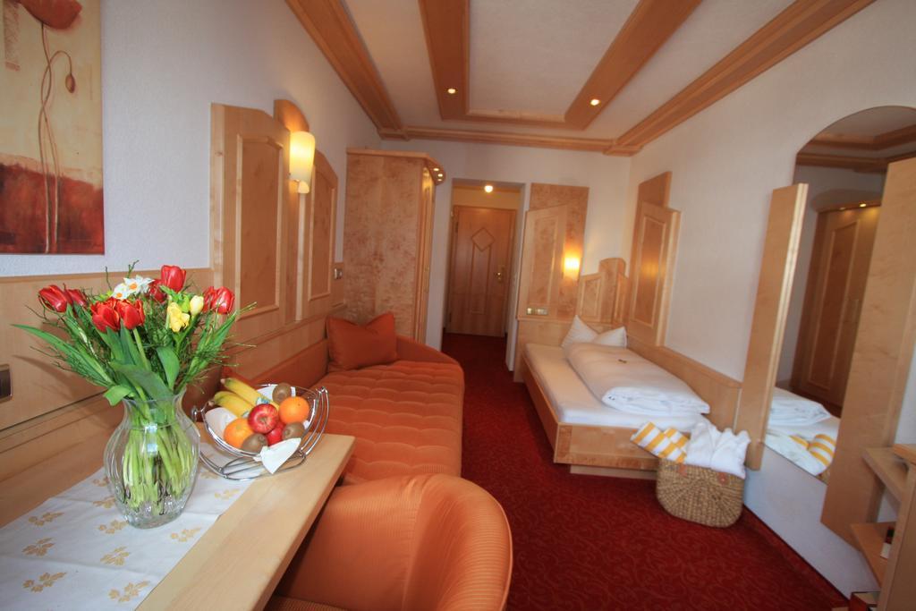 Alphotel Garni Salner Ischgl Exterior photo