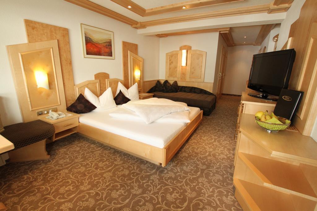 Alphotel Garni Salner Ischgl Exterior photo